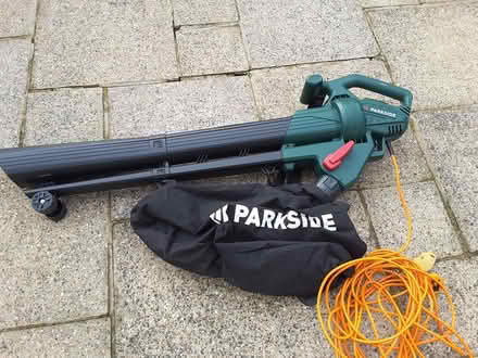 Photo of free Leaf blower/vac (HP13 near railway station) #1