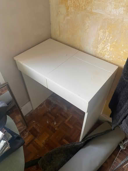 Photo of free Vanity desk (Drimnagh, Dublin 12) #1