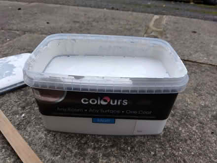 Photo of free Emulsion paint (Broomhill S10) #4