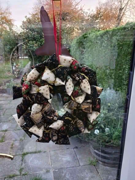 Photo of free Handmade Christmas wreath (Rainham ME8) #2