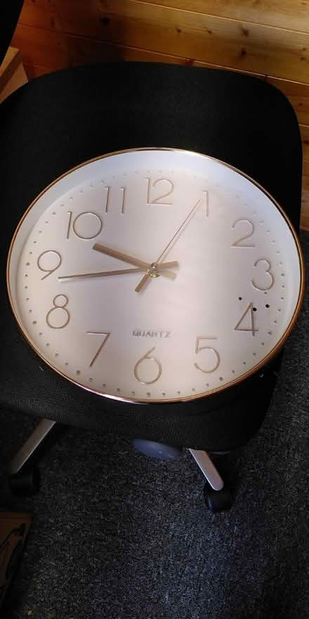 Photo of free Wall clock (Brentwood CM13) #1