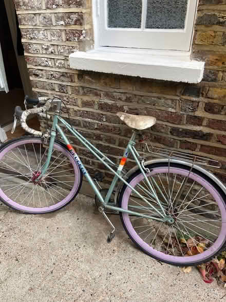 Photo of free Vintage bike (Queens Park W10) #1