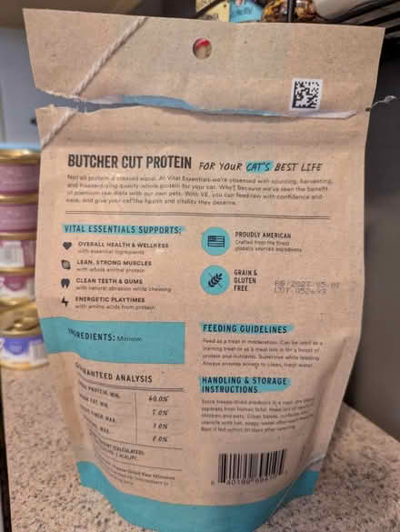 Photo of free Freeze-Dried Raw Minnows Cat Treats (Dumont) #2