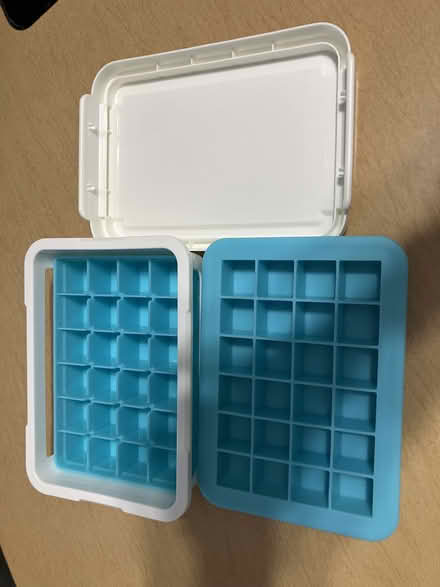 Photo of free compact ice tray (NoHo 10012) #1