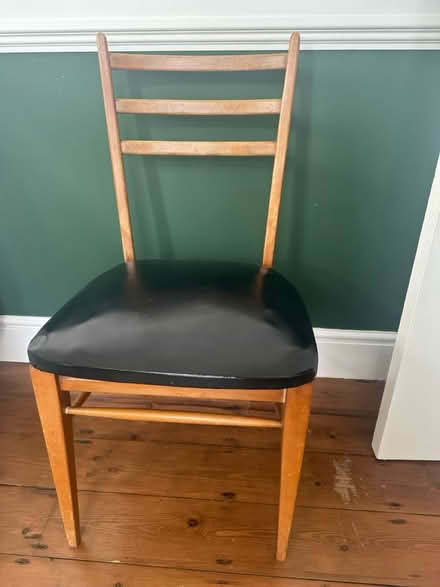 Photo of free Vintage chair (SE23) #1