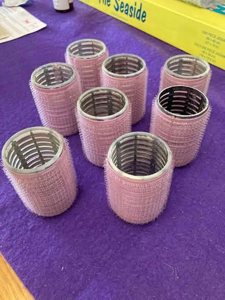Photo of free 8 Velcro rollers (CM12) #1