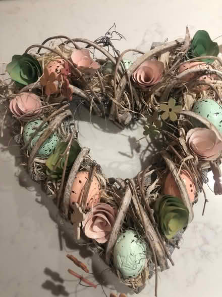Photo of free Wicker heart shaped wreath (Ware SG12) #1