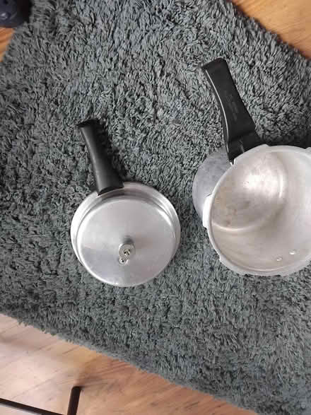 Photo of free Pressure cooker (Middleton M24) #1