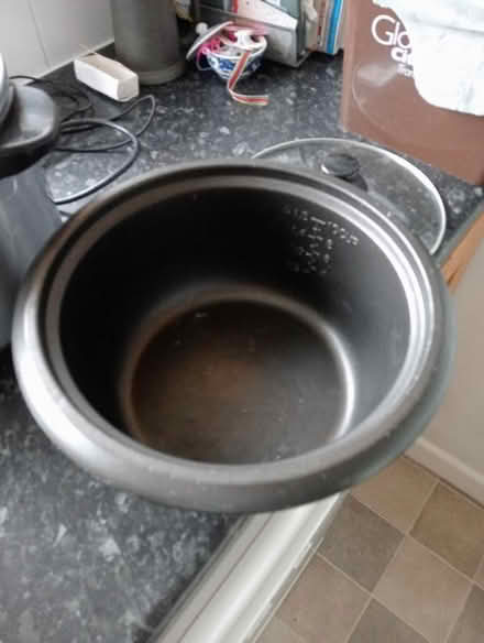 Photo of free Basic slow cooker (Dovecote BS37) #2