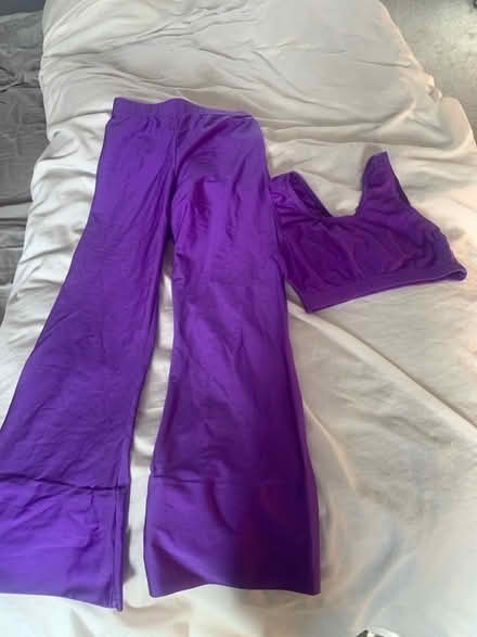 Photo of free Purple leggings and crop top. Dance outfit maybe? (Hillingdon UB10) #1
