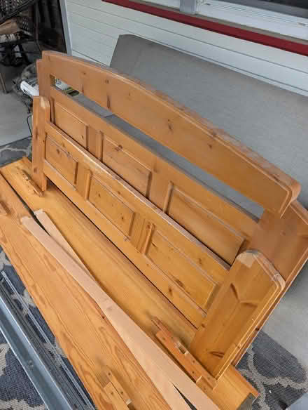 Photo of free bed Frame (Old Ottawa East) #4