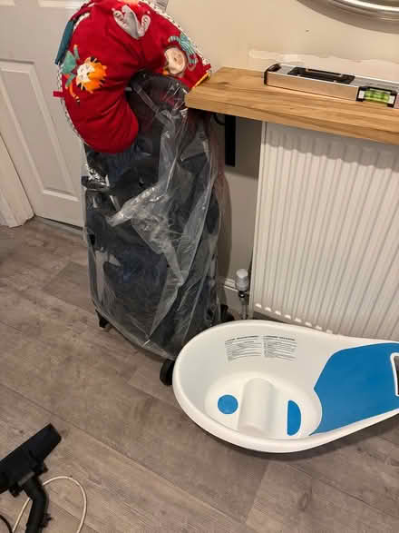 Photo of free pushchair, baby bath, feeding pillo (Newbury park IG2) #3