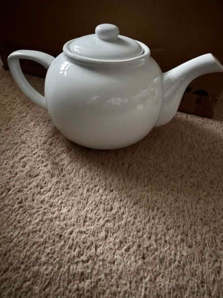 Photo of free Tea pot (Coulsdon CR5) #1