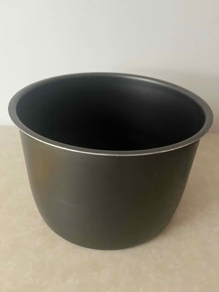 Photo of free Extra large 5 litre pot (CT11) #1