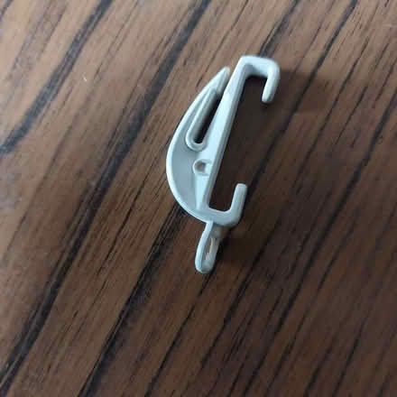 Photo of free Various curtain hooks and rings (Fords Farm RG31) #4