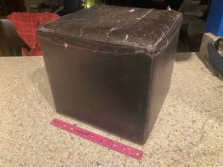 Photo of free Small Ottoman (Creve Couer) #1