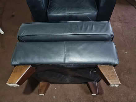 Photo of free Single chair and matching pouffe (DE21) #4