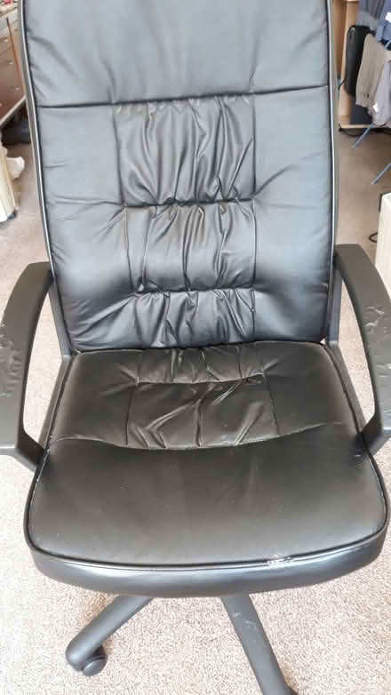 Photo of free Office chair with used arms (Manningham BD2) #2