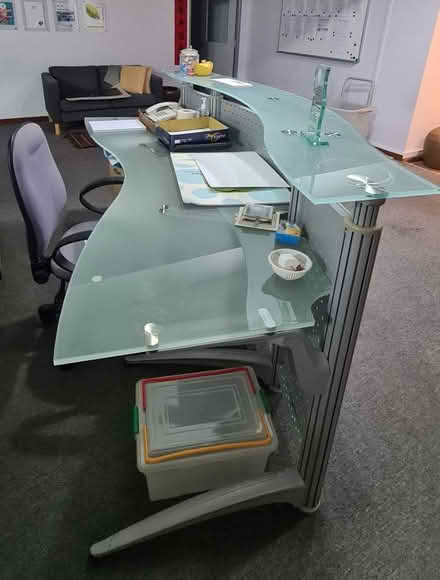 Photo of free Curved Reception Desk (45 Jln Pemimpin, Singapore) #2