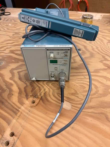 Photo of free Tektronix current probe (Near Slack and Merivale) #1