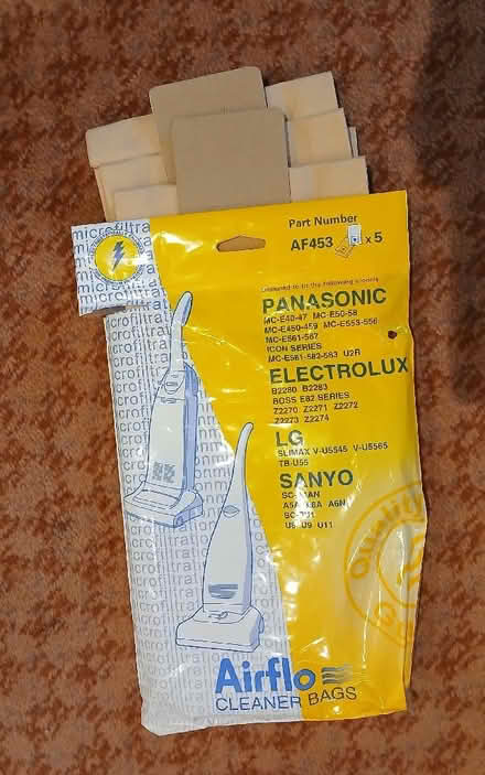 Photo of free Upright vacuum cleaner (Lexden CO3) #3