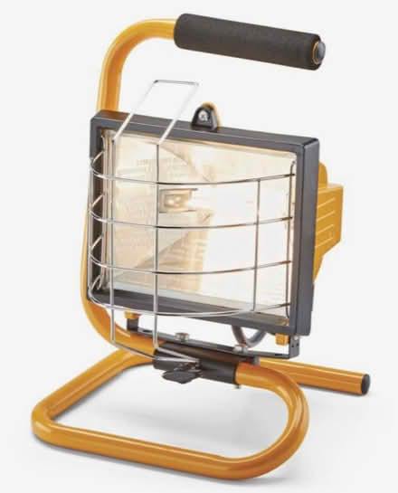 Photo of halogen type utility lamp/s (Wateridge Village) #1