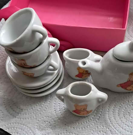 Photo of free Children's Teddy Bears Picnic miniature teaset (Upton CH2) #2