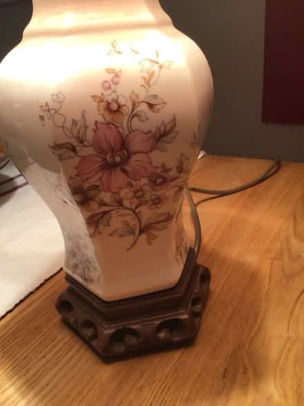 Photo of free Vintage ceramic base table lamp (Great Wakering Essex SS3) #3