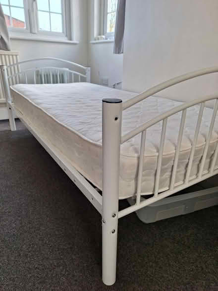 Photo of free Single beds and mattresses (Radcliffe on Trent NG12) #1