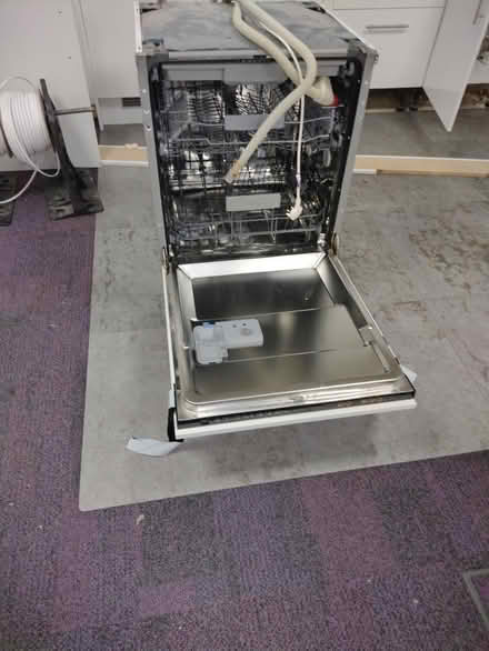 Photo of free Under counter built-in dishwasher (Leeds City centre LS1) #1