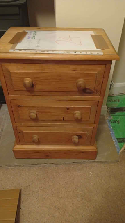 Photo of free Small wooden chest of drawers (Dent LA10) #1