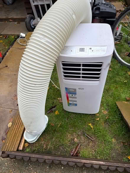 Photo of free Air con unit (Milton Keynes) #1