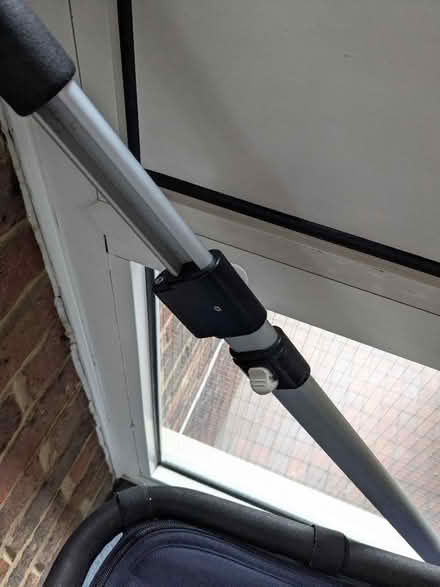 Photo of free Bugaboo Chameleon 3 Push-chair with Wheeled Travel Case (Surbiton KT6) #2