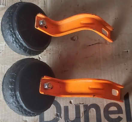 Photo of free Child bike stabilisers (Hodge Lea MK12) #1