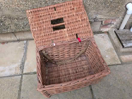 Photo of free Wicker hamper/seat (Kidlington OX5) #1