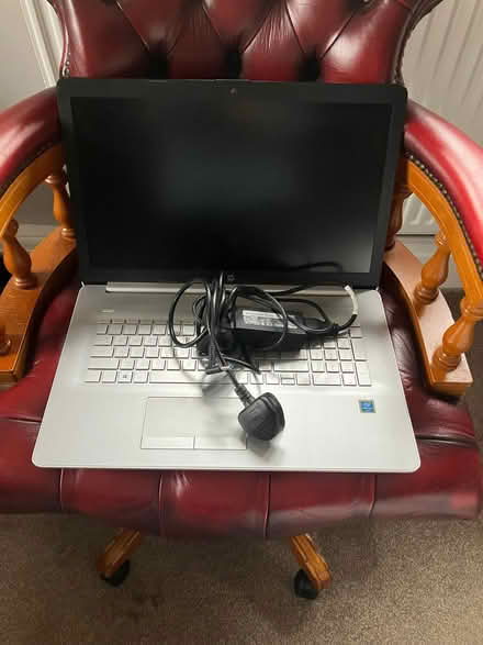 Photo of free hp laptops (2) w Windows 10 (Hartington SK17) #1