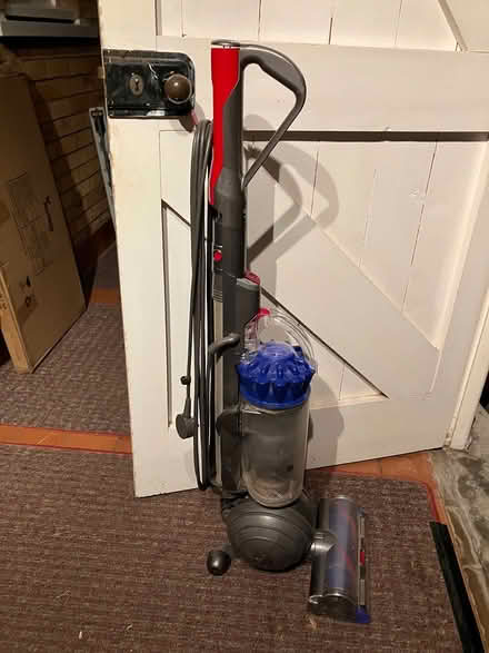 Photo of free Dyson Ball Vacuum Hoover (LD8) #2