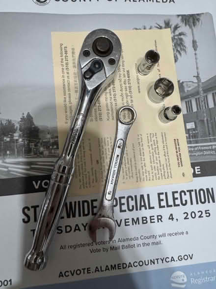 Photo of free Miscellaneous tools (Emeryville) #1