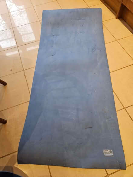 Photo of free Old yoga mats (South Lambeth SW8) #2