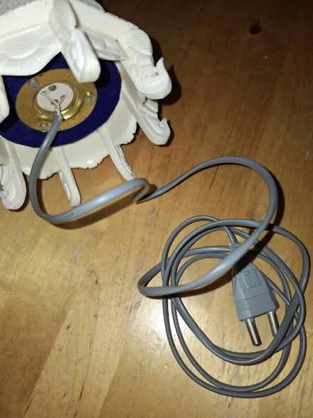 Photo of free Lamp about 27cm tall and 15cm wide (crouch end, N8) #2