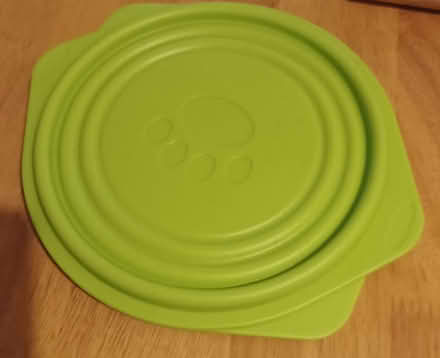 Photo of free Pet feeding bowls (Dublin 4, Grand Canal Street) #2