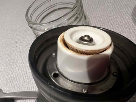 Photo of free Manual ceramic burr coffee grinder (Wandsworth SW18) #2