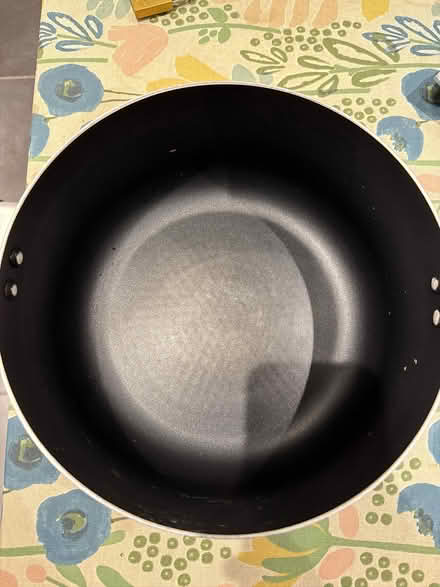Photo of free 24cm john lewis stockpot pan with lid (Walstead RH16) #3
