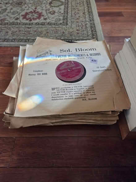 Photo of free Dozen 78 records (Park View - Colombia Heights) #1