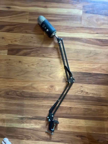 Photo of free Microphone with desk mount (Valley Trails, Pleasanton) #1