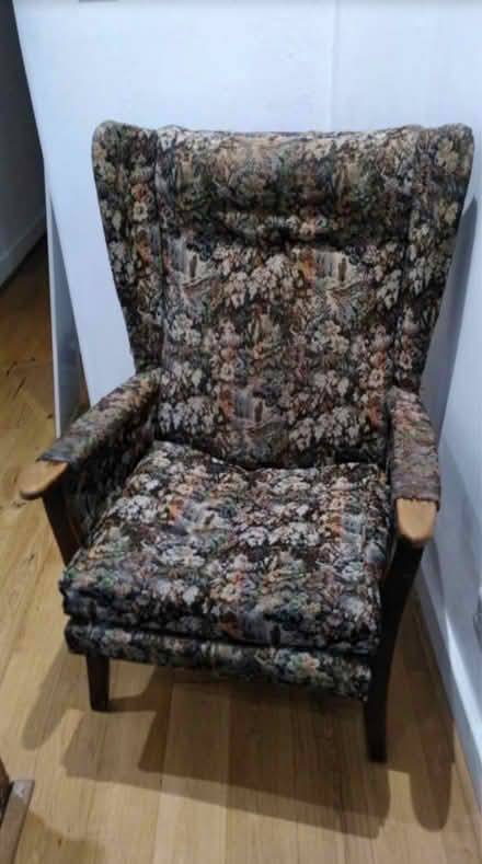Photo of free Retro armchair in floral print (Chingford Mount, E4) #1