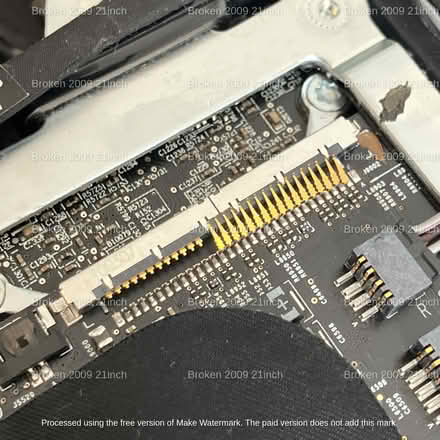 Photo of free Apple iMac 21in (for parts only) (Milford, Surrey) #2