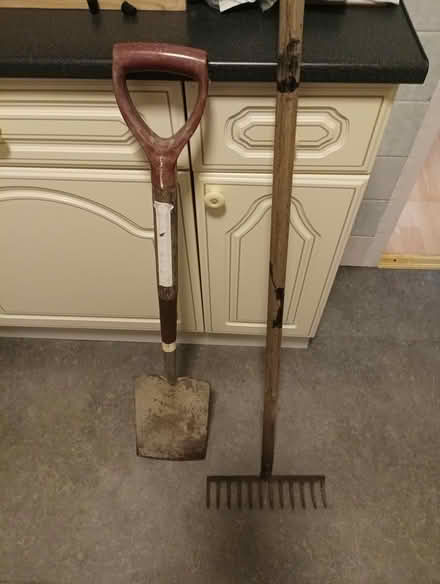Photo of free Garden spade and metal rake (South reading RG2) #1