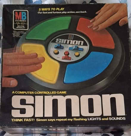 Photo of free Electronic Simon game (Northenden M22) #1