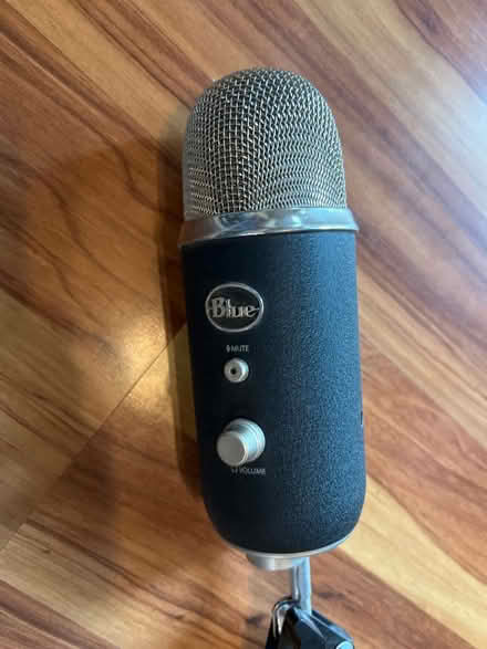 Photo of free Microphone with desk mount (Valley Trails, Pleasanton) #3